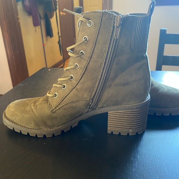 Market & spruce Halyn Block Heel Lace-Up Ankle Bootie - Picture 3 of 3